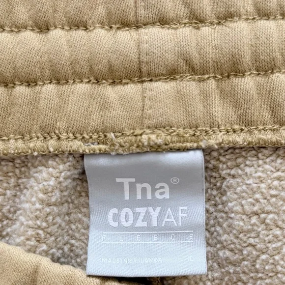 Aritzia TNA CozyAF Fleece Joggers Beige High Rise Sweatpants Size L - Picture 6 of 9